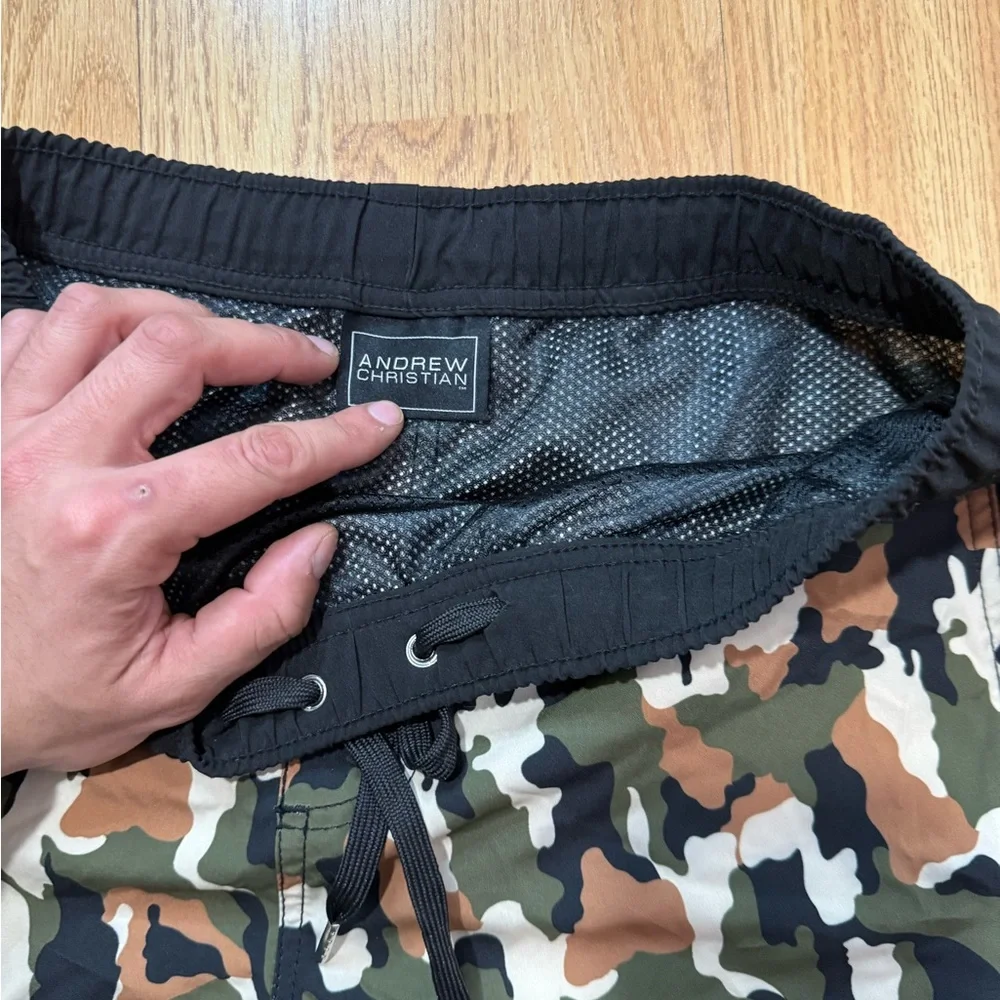 Camouflage Hybrid Shorts - Picture 3 of 5